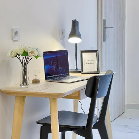 Business-class 1 X Free Parking X Self Check In 24x7 *