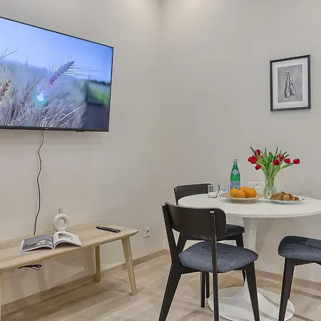 Business-class 1 X Free Parking X Self Check In 24x7