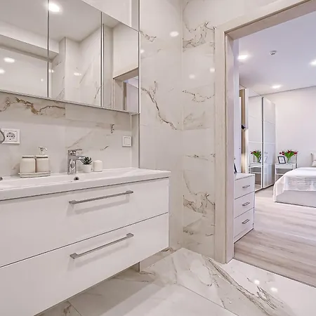 Business-class 1 X Free Parking X Self Check In 24x7 Appartement Vilnius