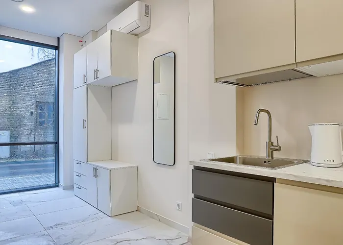 Business-class 1 X Free Parking X Self Check In 24x7